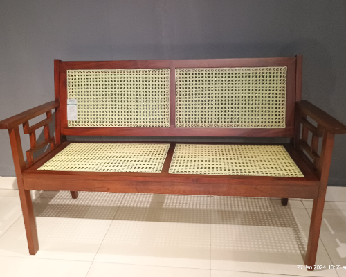 Handile Grill Sitt Out Three Seater [Charu , Seat,Cain Work Plastic][Teak Colour]