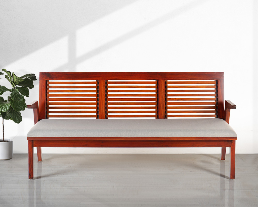 Seven Model Sofa Three Seater()