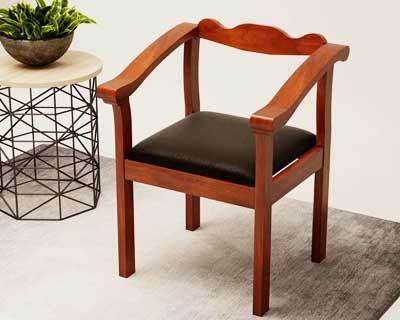 Molding Sit Out Chair