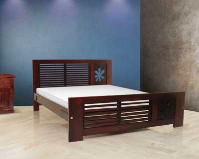 Oliver Queen Size Bed In Mahogany Honey Gold Matt Finish