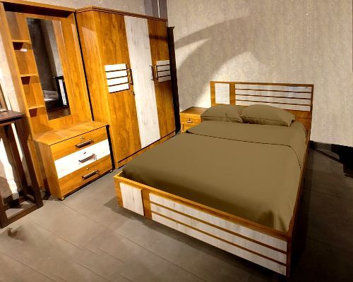 Cot+Dreesing Table +3 Door Wardrobe+Cot Box[Vlbrs0